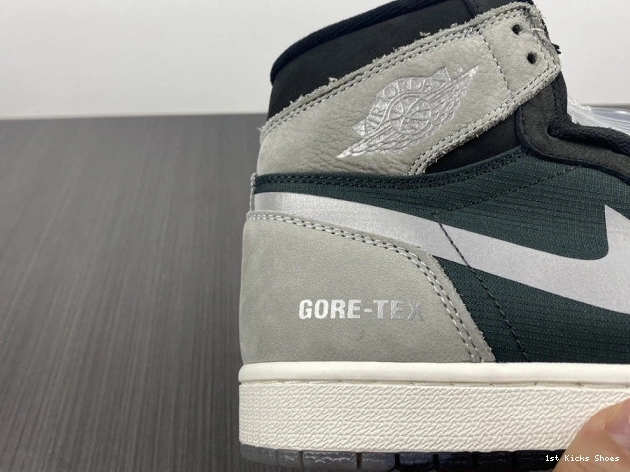 1st Kicks Gore-Tex 1 Particle DB2889-001 High Jordan Element Grey Black Retro 0824